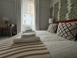 Elliott Terrace by Pureserviced.