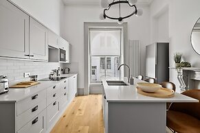 Elliott Terrace by Pureserviced.