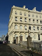 Elliott Terrace by Pureserviced.