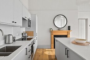 Elliott Terrace by Pureserviced.