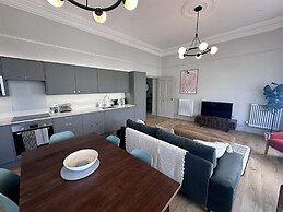 Elliott Terrace by Pureserviced.