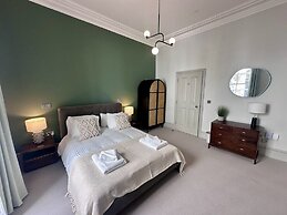 Elliott Terrace by Pureserviced.