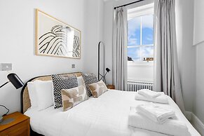 Elliott Terrace by Pureserviced.