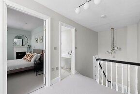 Elliott Terrace by Pureserviced.