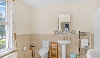 Admiralty Retreat by Pureserviced