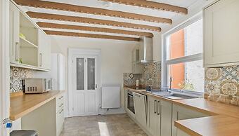 Admiralty Retreat by Pureserviced