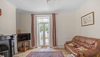 Admiralty Retreat by Pureserviced