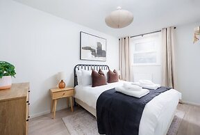 Luxury Ground Floor 2 bed Apartment