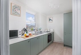 Luxury Ground Floor 2 bed Apartment