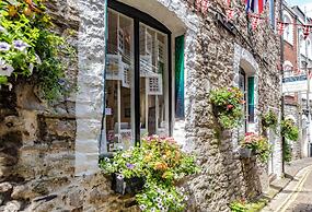 Bantham Mews by Pureserviced 1 Bedroom Luxury Mews