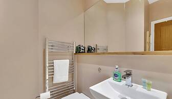 Bantham Mews by Pureserviced 1 Bedroom Luxury Mews