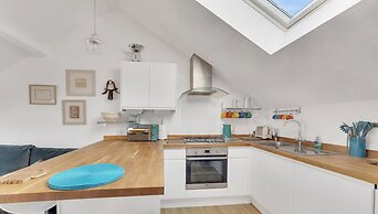 Bantham Mews by Pureserviced 1 Bedroom Luxury Mews