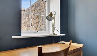 Bantham Mews by Pureserviced 1 Bedroom Luxury Mews