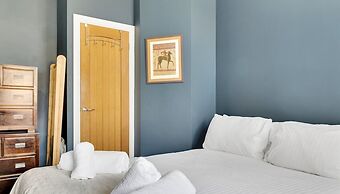 Bantham Mews by Pureserviced 1 Bedroom Luxury Mews