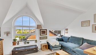 Bantham Mews by Pureserviced 1 Bedroom Luxury Mews