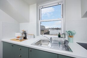 Luxury Penthouse 2 bed Apartment