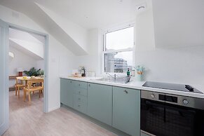 Luxury Penthouse 2 bed Apartment