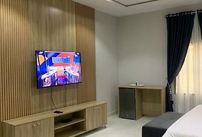 Chexfield Suites and Apartments