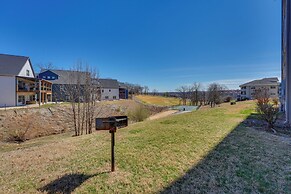 Walk to Branson Strip: Inviting Condo!