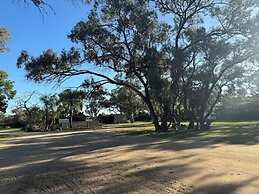 Hay Caravan Park