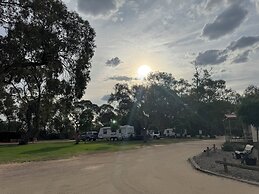 Hay Caravan Park