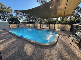 Hay Caravan Park