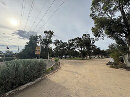 Hay Caravan Park