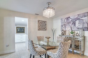 2 Mi to Beach: Home w/ Pool, Grill & More in Largo