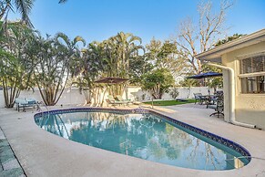 2 Mi to Beach: Home w/ Pool, Grill & More in Largo