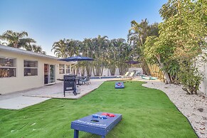 2 Mi to Beach: Home w/ Pool, Grill & More in Largo