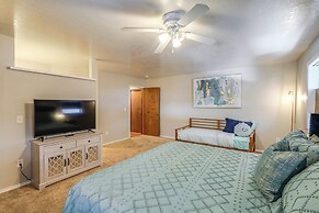 10 Mi to Downtown Flagstaff: Pet-friendly Home
