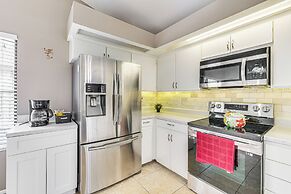 Swim, Golf & Relax: Lovely Home in Lake Mary