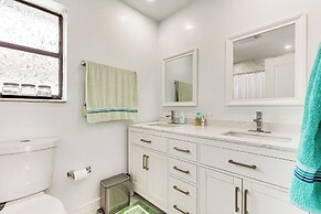 Swim, Golf & Relax: Lovely Home in Lake Mary