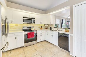 Swim, Golf & Relax: Lovely Home in Lake Mary