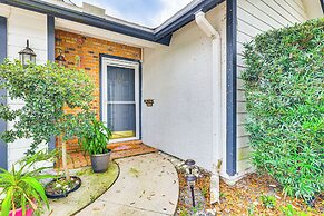 Swim, Golf & Relax: Lovely Home in Lake Mary