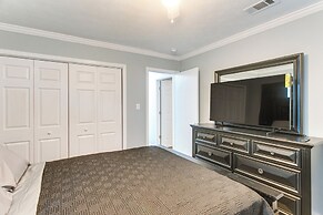 Near Shops & Eats: Home w/ Large Yard in Waycross!