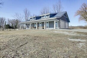 Dock & Panoramic Bay Views: Oconto Retreat!