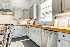 Dock & Panoramic Bay Views: Oconto Retreat!