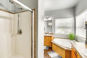 Walk to Colorado River: Needles Gem w/ Pool Access