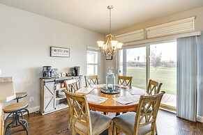 Walk to Colorado River: Needles Gem w/ Pool Access