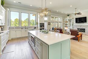 Luxe Golf Getaway in Hot Springs Village!