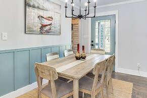 Boat, Fish & Hike: Smithville Home w/ Deck & Yard