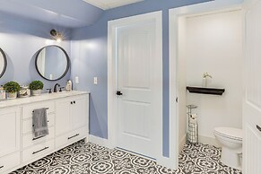 Boat, Fish & Hike: Smithville Home w/ Deck & Yard