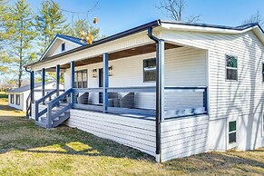 Boat, Fish & Hike: Smithville Home w/ Deck & Yard