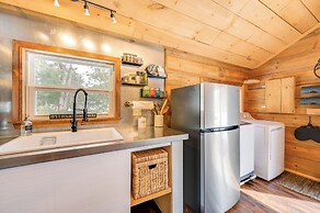 Hike, Fish & Boat: Waterfront Cabin in Ryegate!
