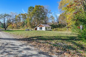 Hike, Fish & Boat: Waterfront Cabin in Ryegate!