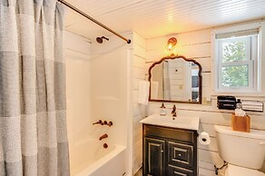 Hike, Fish & Boat: Waterfront Cabin in Ryegate!