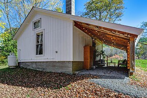 Hike, Fish & Boat: Waterfront Cabin in Ryegate!