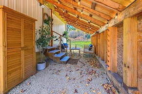 Hike, Fish & Boat: Waterfront Cabin in Ryegate!