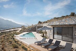 Neromai Cave Luxury Villas